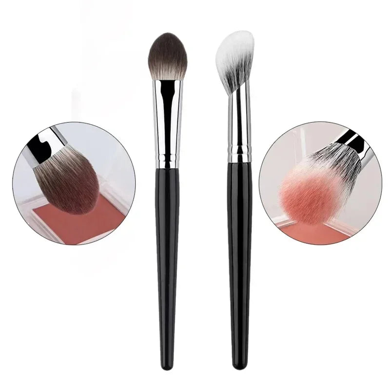 1/2PCS Peach Heart Blusher Brush – Small Flat Precise Brush for Powder, Cream & Liquid Blush